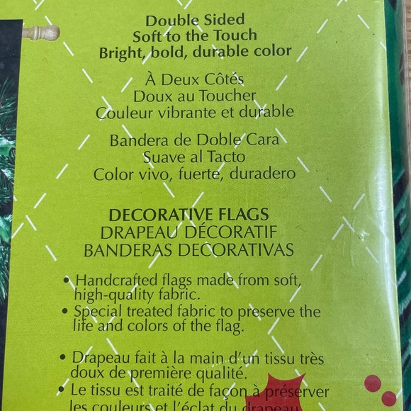 Decorative Garden Flag Christmas Evergreen Suede Reflections Wreath w Cardinals - Picture 4 of 5